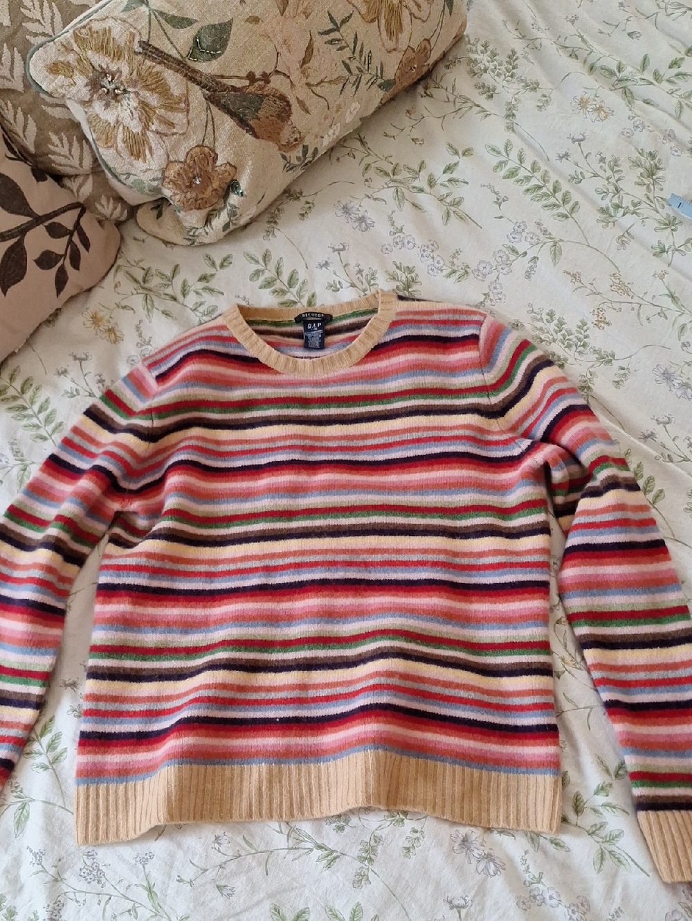 GAP Women's Multicolor Striped Crewneck Sweater